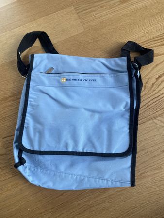 Blaue Heinrich Knievel Umhängetasche