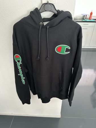 Schwarzer Champion Hoodie