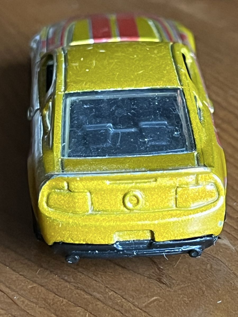 Hot Wheels Modellini d'auto: Ford Mustang GT Coupé 2010 – Usato da Basel venduto da EdiEberle 3