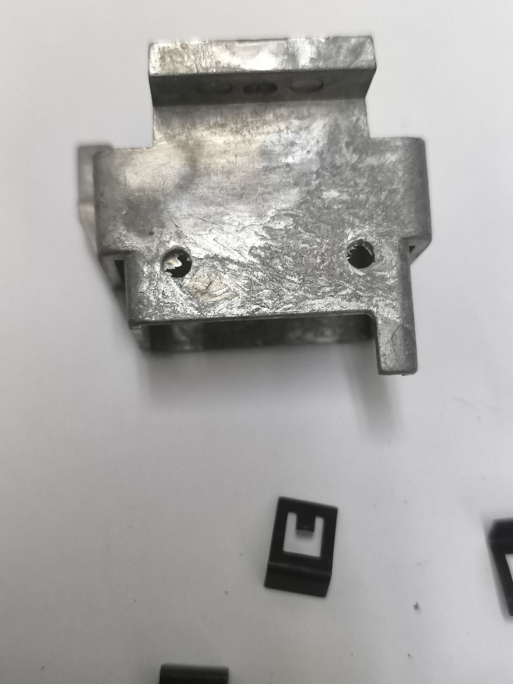 GM Alle Autoersatzteile: Convertible Top Switch Halterung 65-68 Impala,Camaro, Fireb. – Neu (gemäss Beschreibung) aus Oberwil b. Zug von Gto469 2