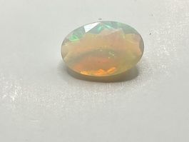 Opal, hell, mulitcolor aus Äthiopien, 3.47ct oval