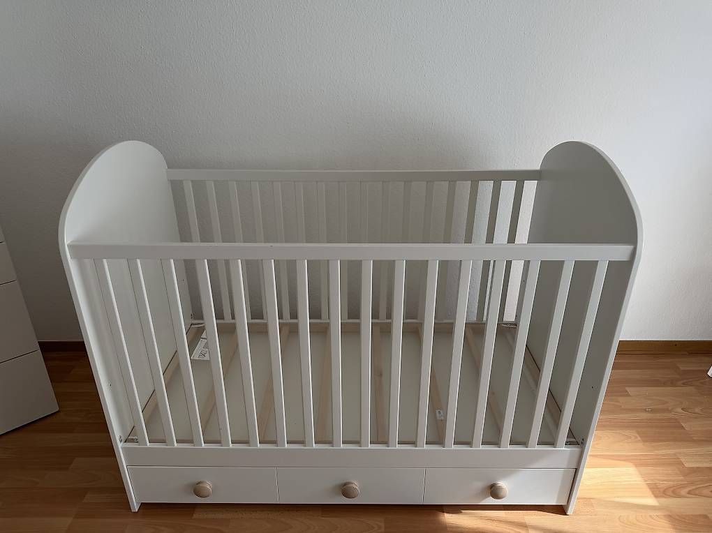 Ikea Letti: Lit bébé 70X140 + matelas – Usato da domdidier venduto da Loan_bueche17 1