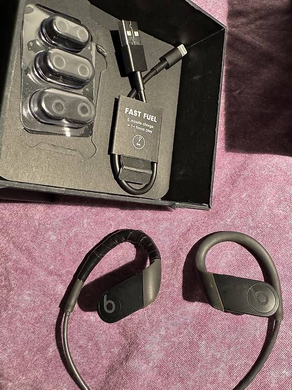 Cuffie: Powerbeats, Black – Usato da Baden venduto da laurent2025 1
