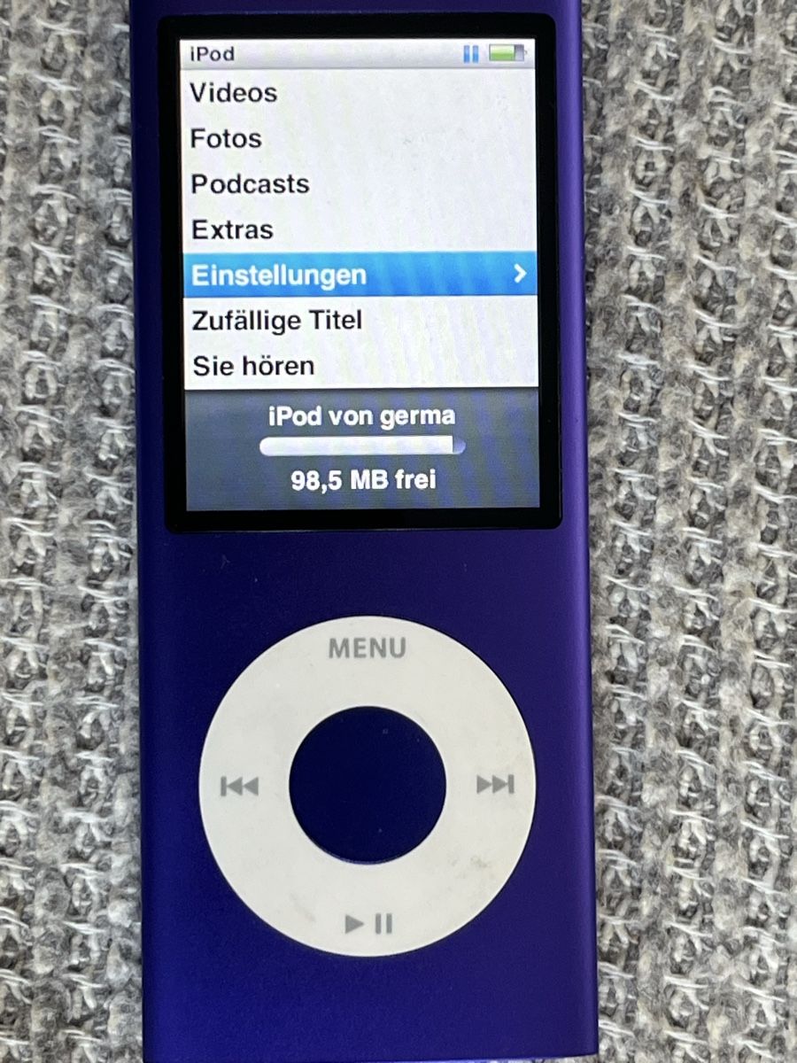 Apple Lecteur media portable: iPod Nano 4 violett 8 GB – D'occasion à Romanshorn par Apfelschuss 1