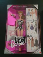 Barbie Blonde Reproduction 1993