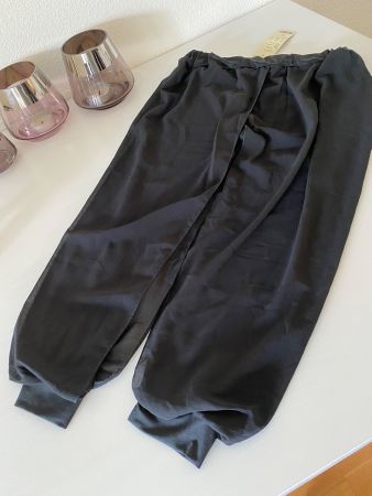 Leggins mit luftigen Stoff schwarz S NEU
