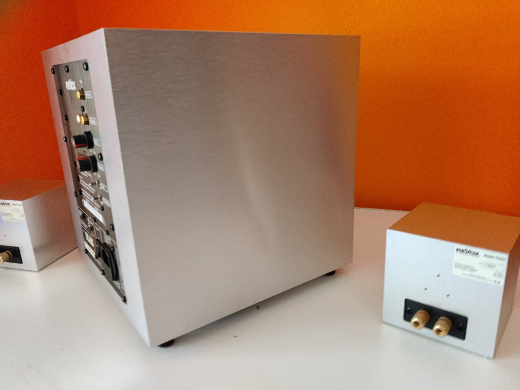 Revox Haut-parleurs: Revox Active SUB 03 + Elegance Magic Cube Lautsprecher – D'occasion à Novazzano par cri_kd9t 7