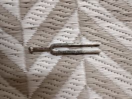 Stimmgabel Metall gebraucht