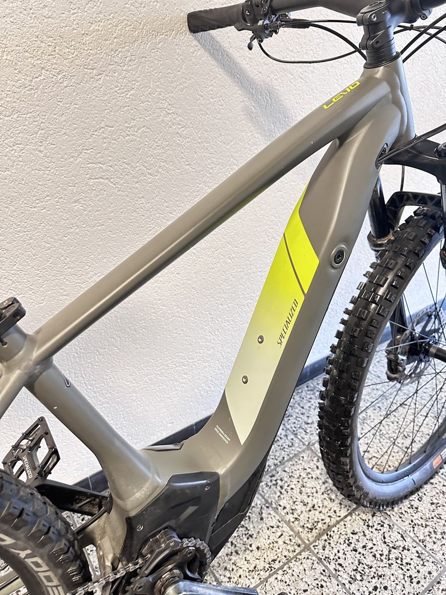 Specialized Velos: Specialized Levo HT 2021 – Gebraucht aus Stansstad von  3