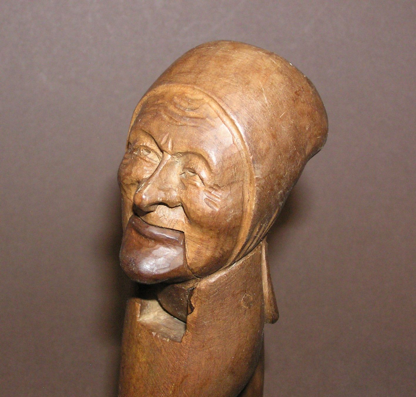Figuren: BRIENZER NUSSKNACKER BURLI BRIENZ – Gebraucht aus Grenchen von Antique-hunter 1