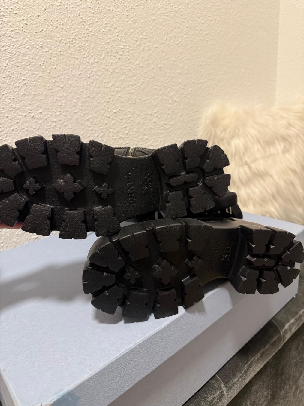 Prada Damenschuhe: Prada Stiefel – Neu (gemäss Beschreibung) aus Triesen von BodeineBrazy 3