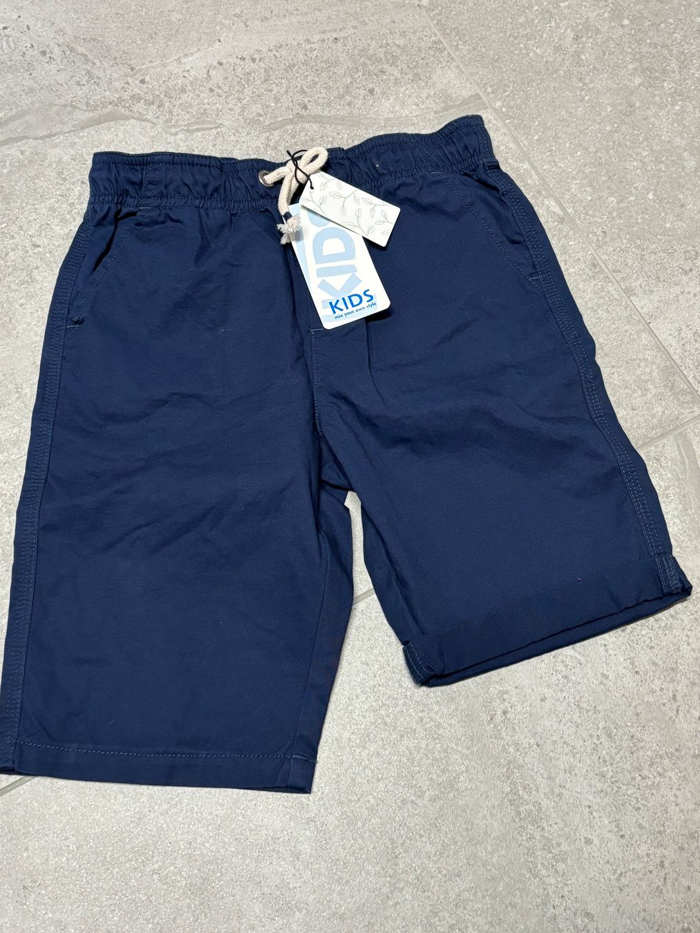 Pantaloni: Short neuf 128 – Nuovo (secondo la descrizione) da Salvenach venduto da gwenwywar