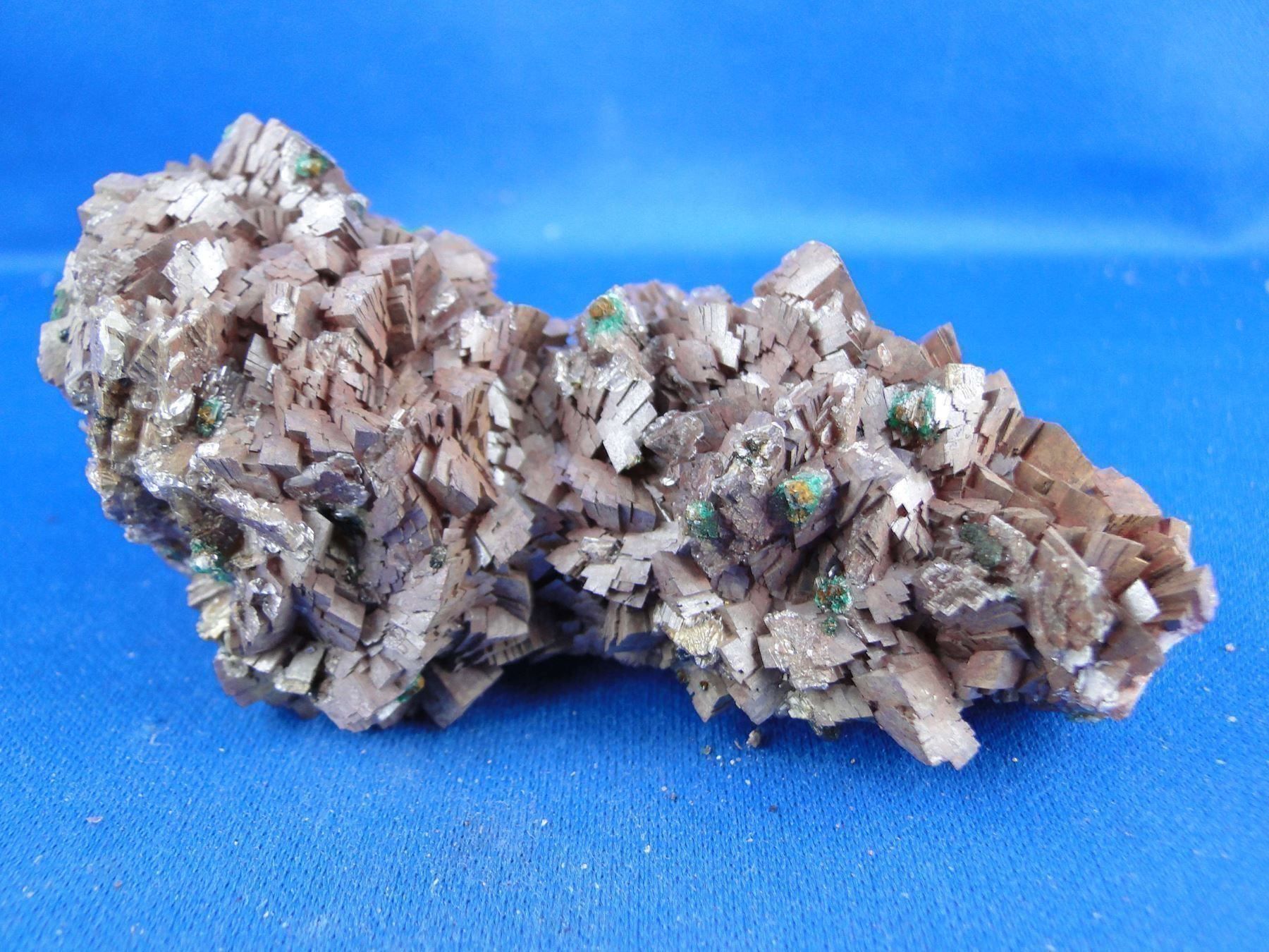 Mineralien & Heilsteine: Rosasit auf Dolomit mit Gypsum – Gebraucht aus Schinznach Bad von Demerald