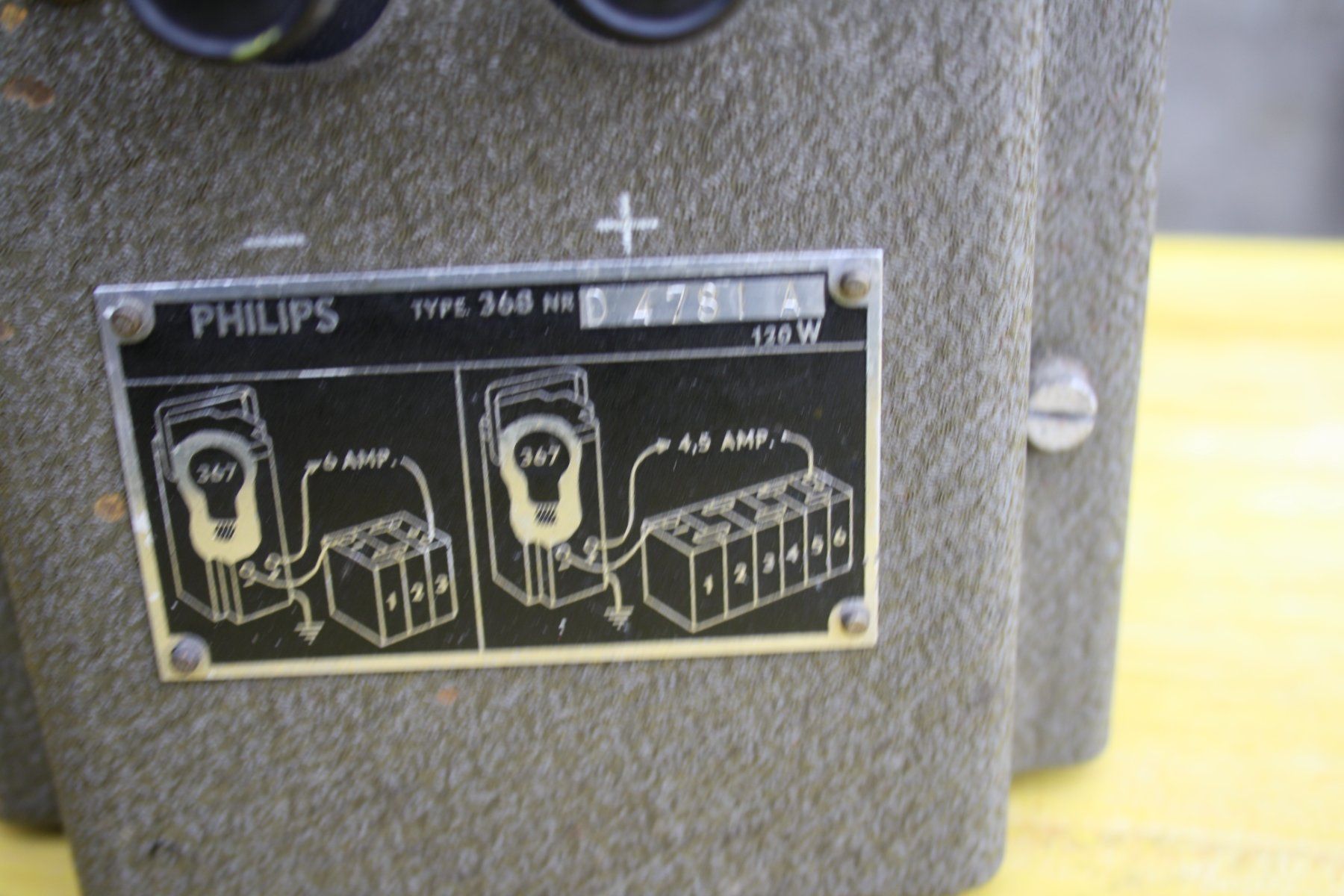 Philips Ladegeräte: BATTERIELADEGERÄT PHILIPS VINTAGE ODER ANTIK – Gebraucht aus Wauwil von Pneuedy 4