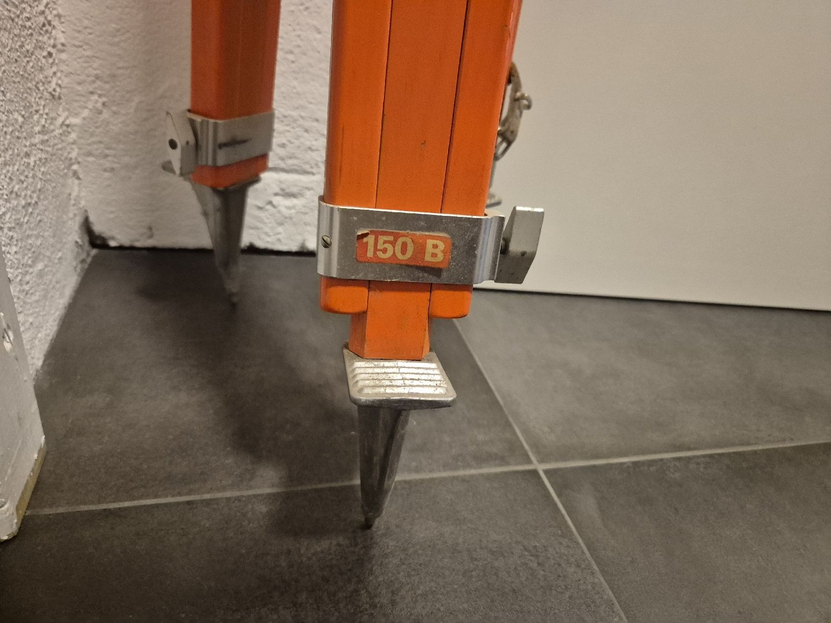 Mesurer: KERN Nivelliergerät GKO-A mit Stativ, u. Messs. – D'occasion à Vilters par Fleiflomi 2