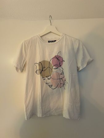 Weisses T-Shirt mit Print, Grösse S