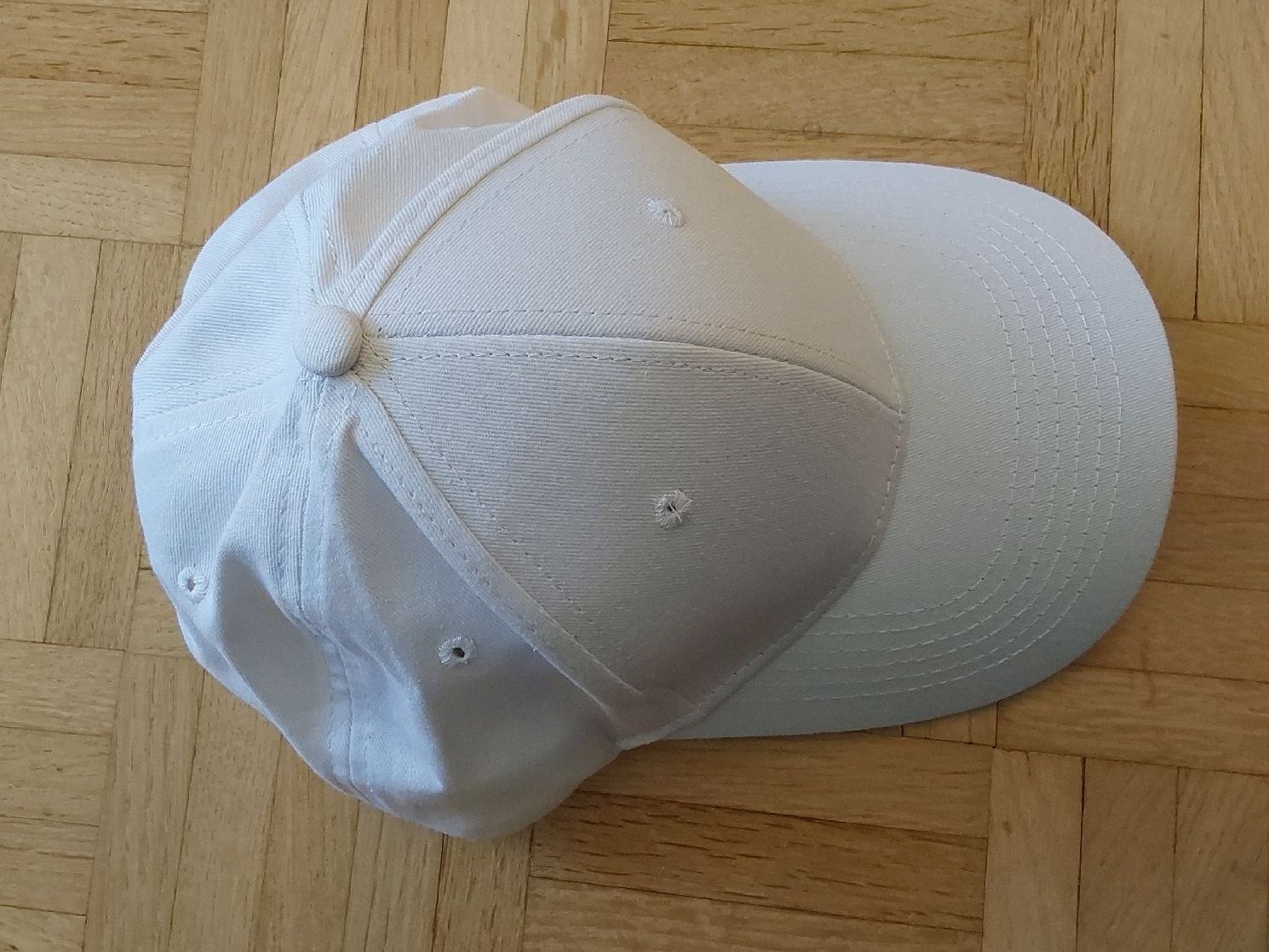 Chapeaux, bonnets & casquettes: Cap Schirmmütze weiss – Neuf (Voir description) à Köniz par scopello12