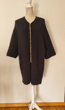 Toll und praktisch ein Cardigan von "KONTATTO" Gr. M