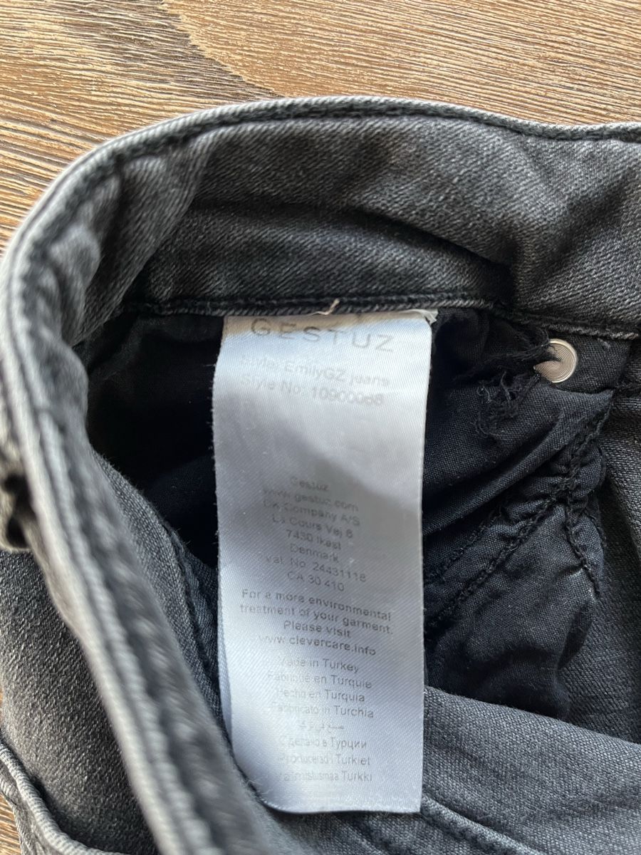 Jeans: Gestuz Damen-Jeans, 27/32 – Gebraucht aus Lauerz von MUR36 3
