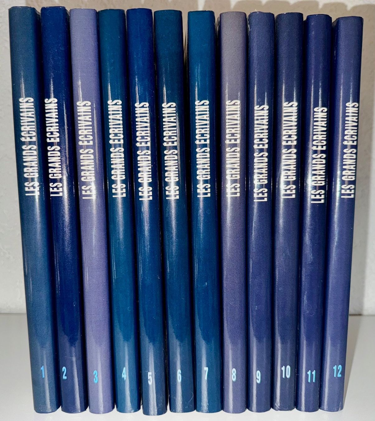 Libri: Collection en 12 volumes  "Les Grands Écrivains" – Usato da Colombier NE venduto da ger_5g56 6