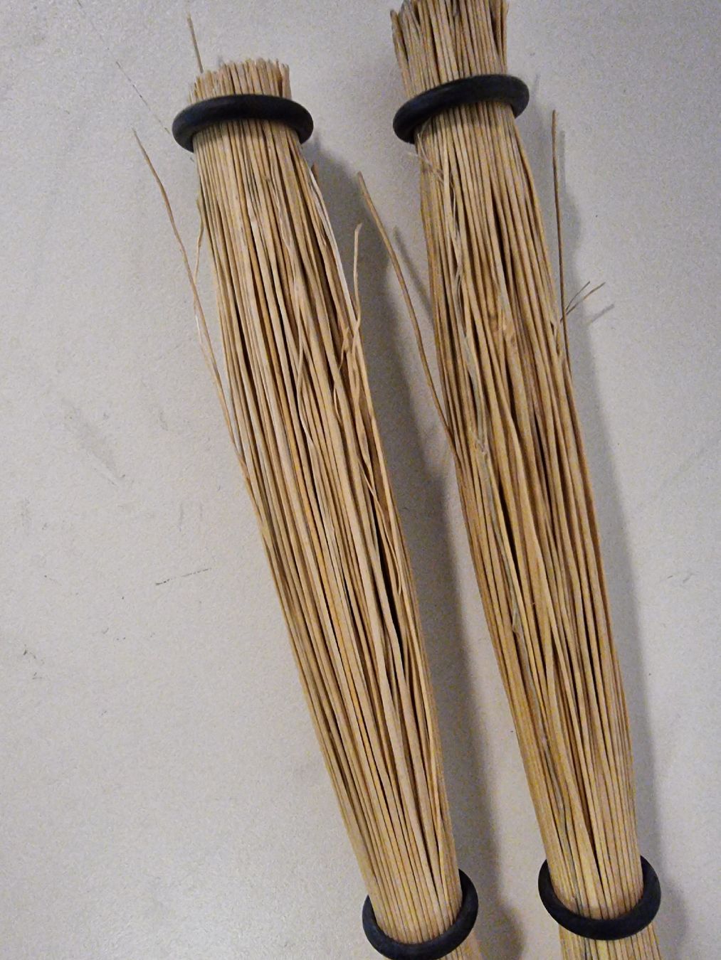 Strumenti musicali: BROOM STICKS PROMARK MADE IN USA – Usato da Zofingen venduto da Tinpan 2
