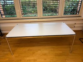 USM Haller Tisch 200 × 100 cm  Lichtgrau