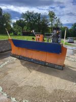 Schneepflug Boschung MF5.3-5.5 orange gebrauchter Zustand