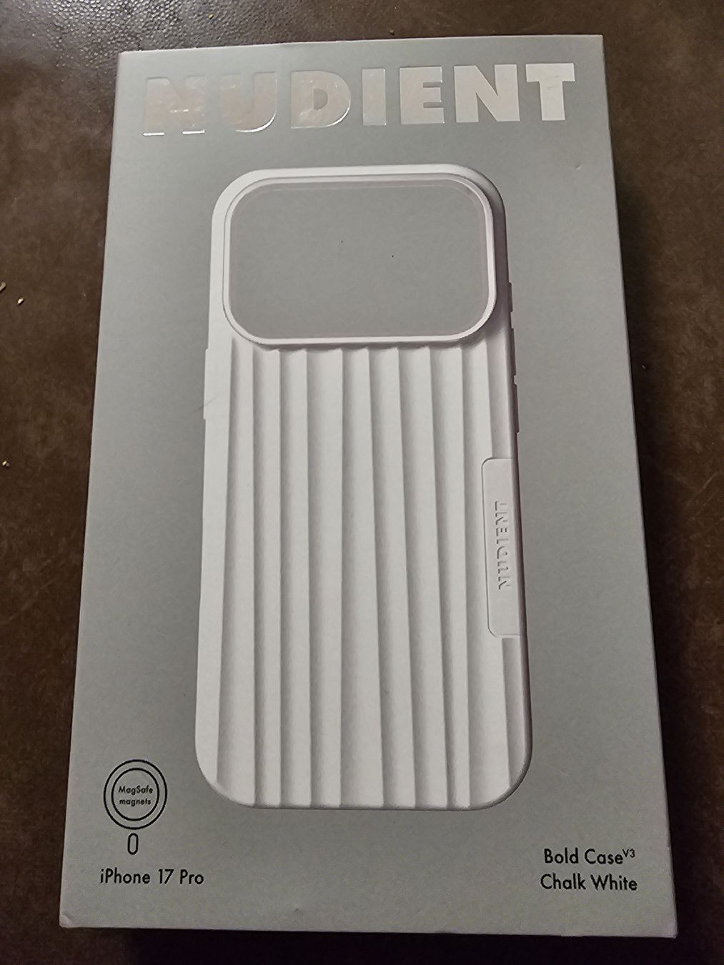 Cover & Protezioni schermo: Nudient Bold Case  iPhone 17 Pro Chalk White neu – Nuovo e nell'imballaggio originale da Herzogenbuchsee venduto da tgi_rln7 1