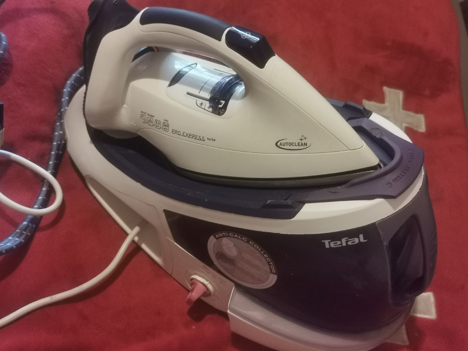 Tefal Ferri da stiro: Tefal Pro Bügeleisen Express mit Station – Usato da Mellingen venduto da fra_g7y8 1