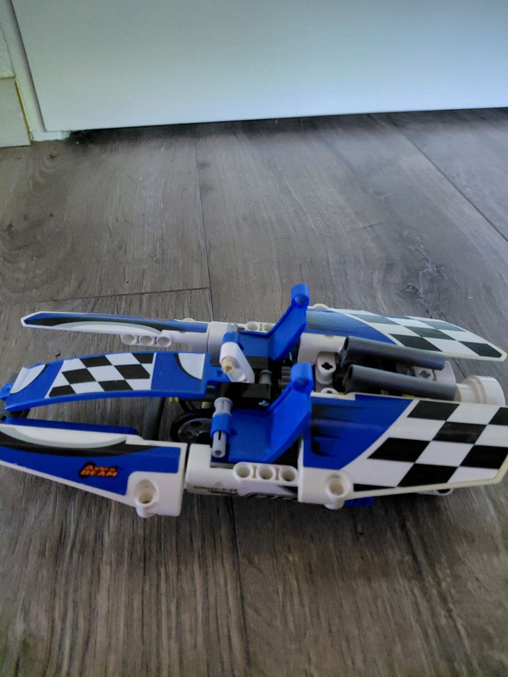 Lego Spielzeuge: LEGO Technic 42045 : Le hydroglisseur de course – Gebraucht aus Eschert von elleajis 5