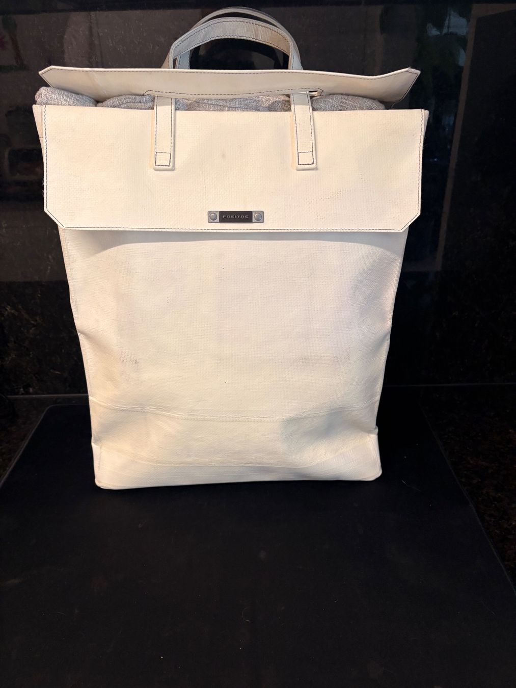 Freitag Taschen: Weisse Freitag R514 Schulte Tasche. – Gebraucht aus Pontresina von Mhd57