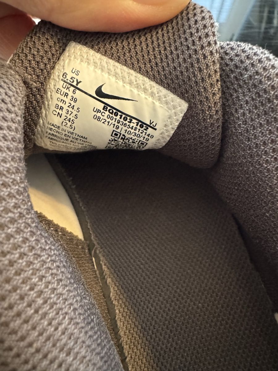 Nike Scarpe da donna: Nike Air Max 270 React Sneaker, Grau/Grün, Grösse 38 – Usato da Thun venduto da mama2007 3