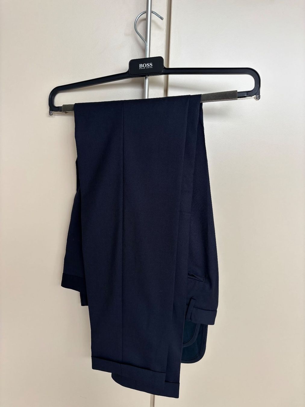 Hugo Boss Completi, tute sportive e funzionali: Herrenanzug dunkelblau – Usato da Meilen venduto da rem_7xmh 2
