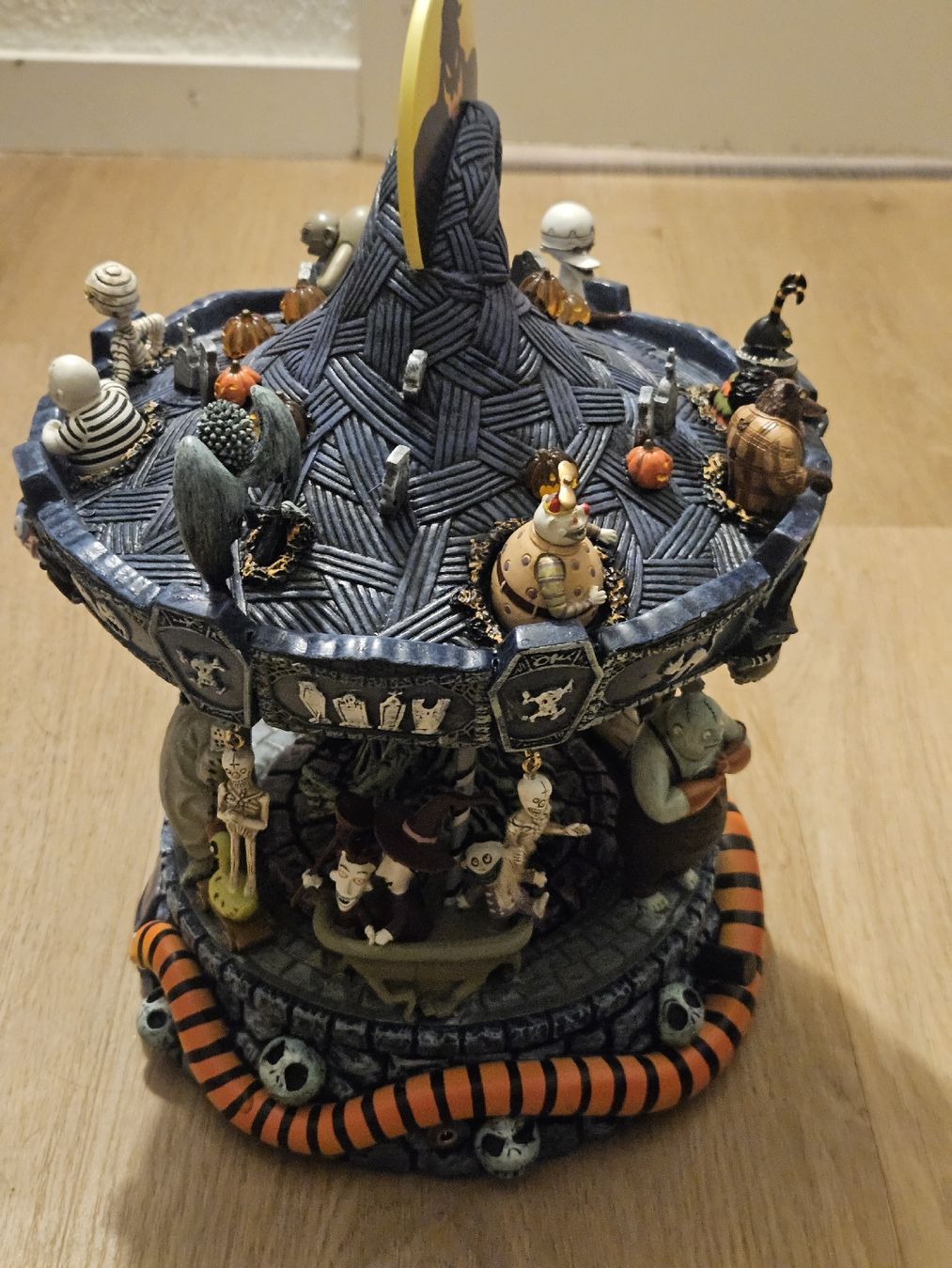 Tutte le decorazioni: Nightmare befor Christmas Karusel – Usato da Reinach AG venduto da Sylvie_97 2