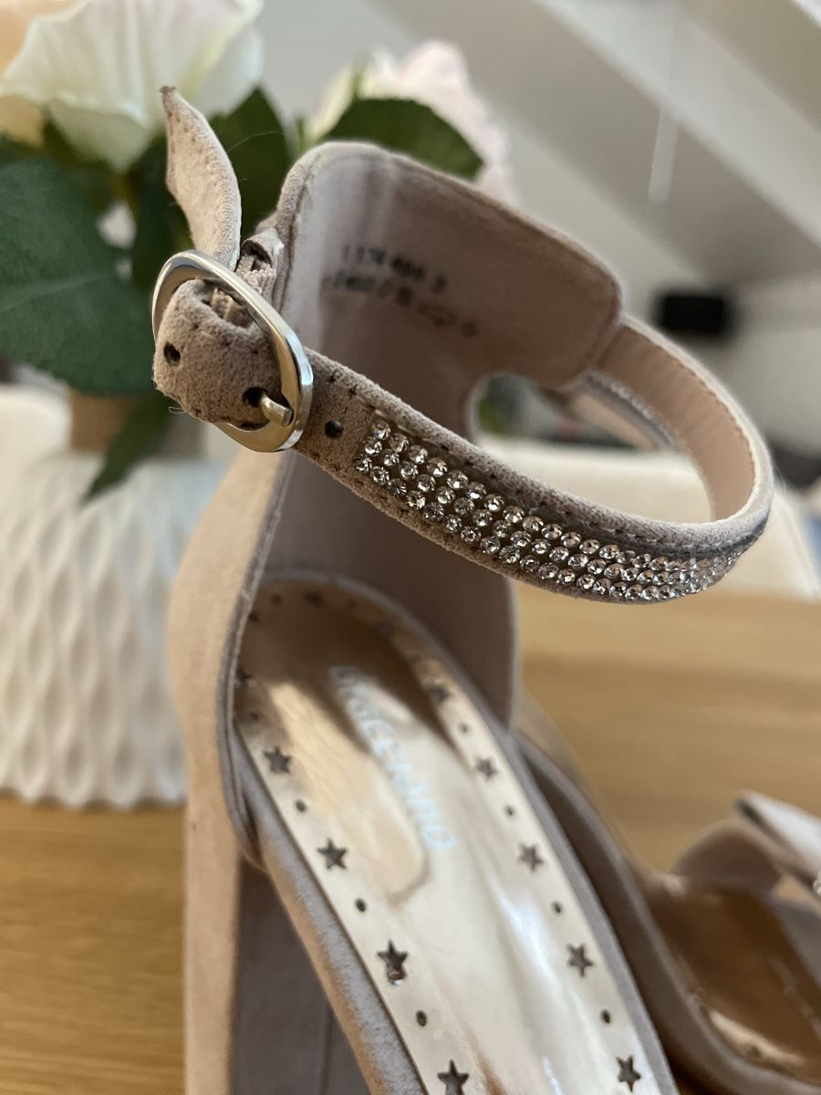 Graceland Damenschuhe: Highheels rosa Grösse 38 mit Steinchen – Gebraucht aus Dürnten von lis_867d 3