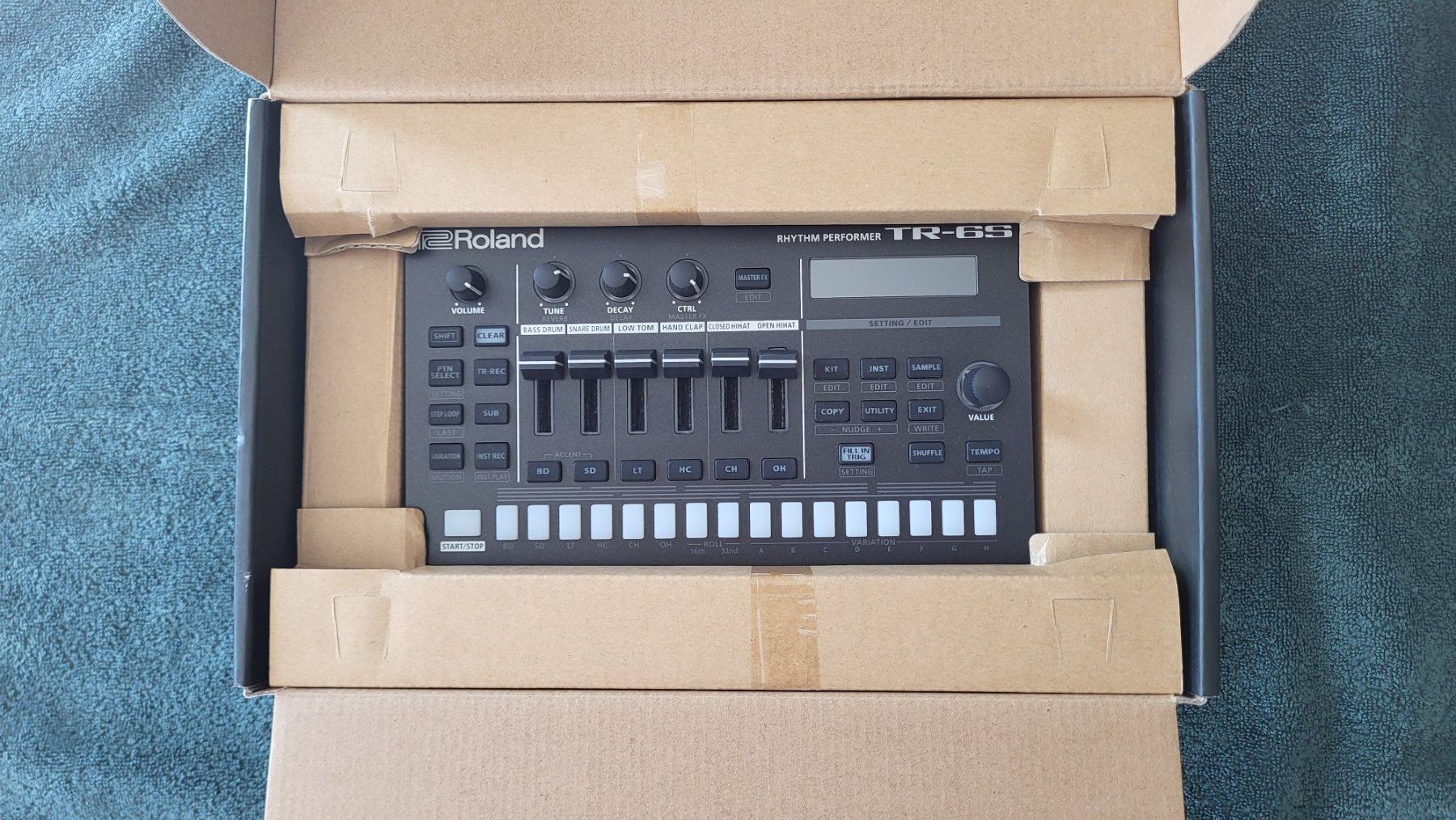 Roland Musikinstrumente: Roland TR-6S Rhythm Performer – Gebraucht aus St. Gallen von a_b_5pkq 6
