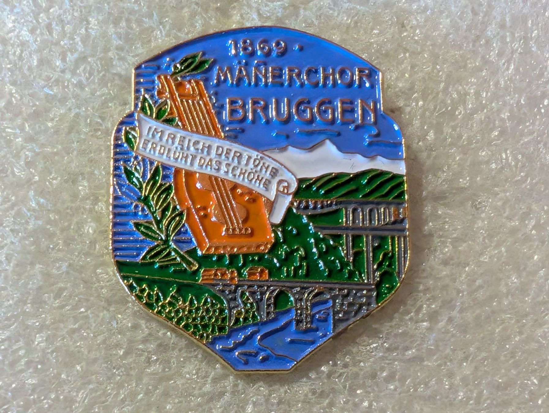 Plaketten & Abzeichen: Ansteckpin 210: Männerchor Bruggen – Gebraucht aus Oppligen von Pin-Fall-Shop
