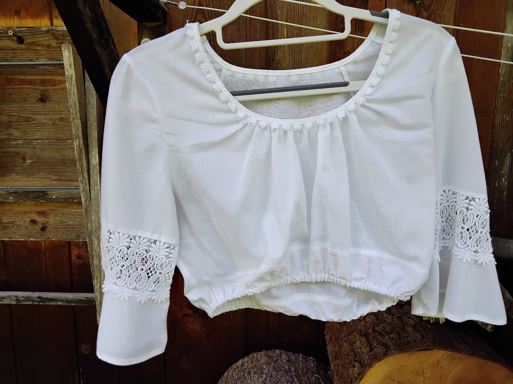 Costumi: Dirndl lang, inkl. Bluse und Schürze – Usato da Saxeten venduto da Hoesi1967 2