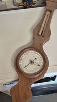 Antikes Holzbarometer mit Thermometer