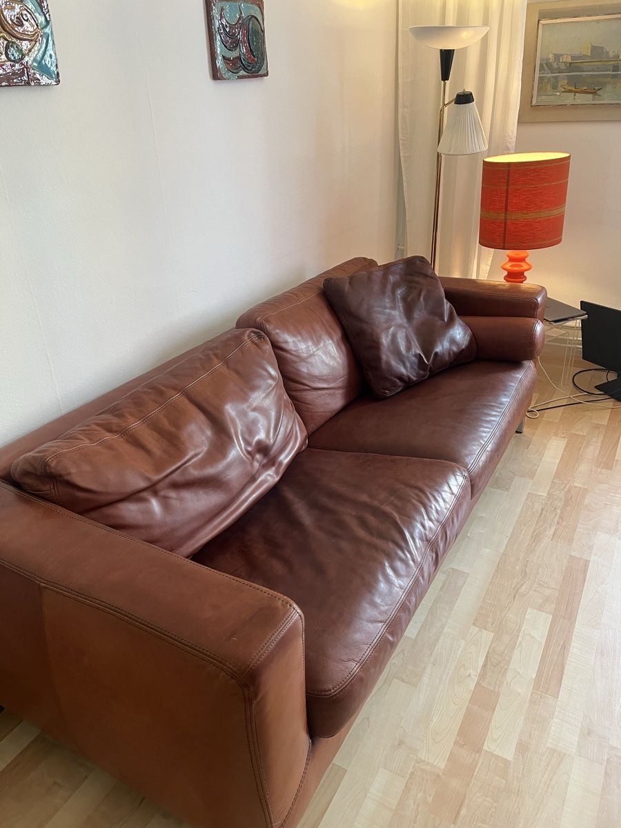 Minotti Sofas: Minotti Ledersofa 2,5 Plätzer – Gebraucht aus Basel von andreabettini