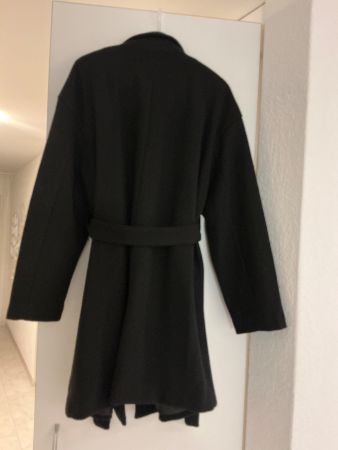 Schicker Wintermantel Grösse 44 schwarz - neu!