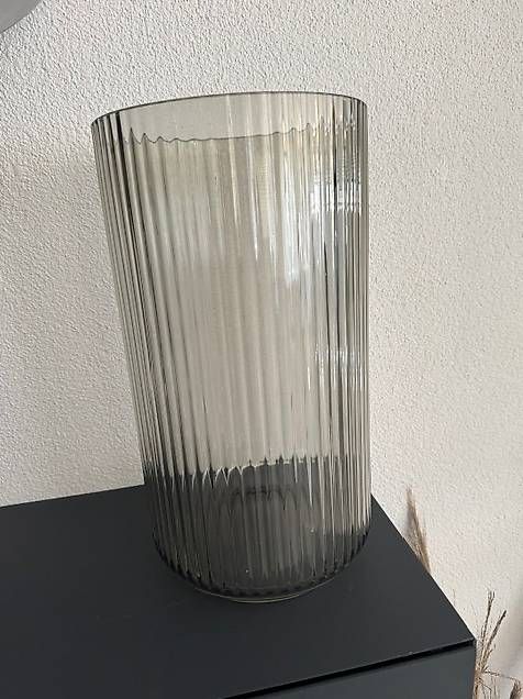 Vasen & Gefässe: Lyngby Vasen/Windlichter rauchfarben – Gebraucht aus Richenthal von zim_n6y7 2