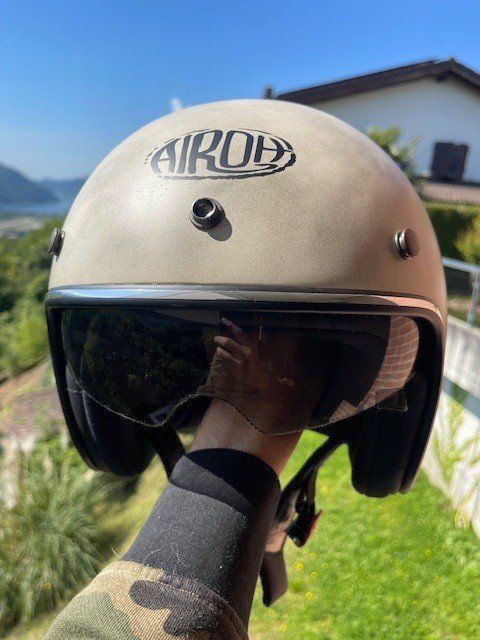 Caschi & visiere: Airoh Helmet Jet – Nuovo (secondo la descrizione) da Bosco Luganese venduto da hinet