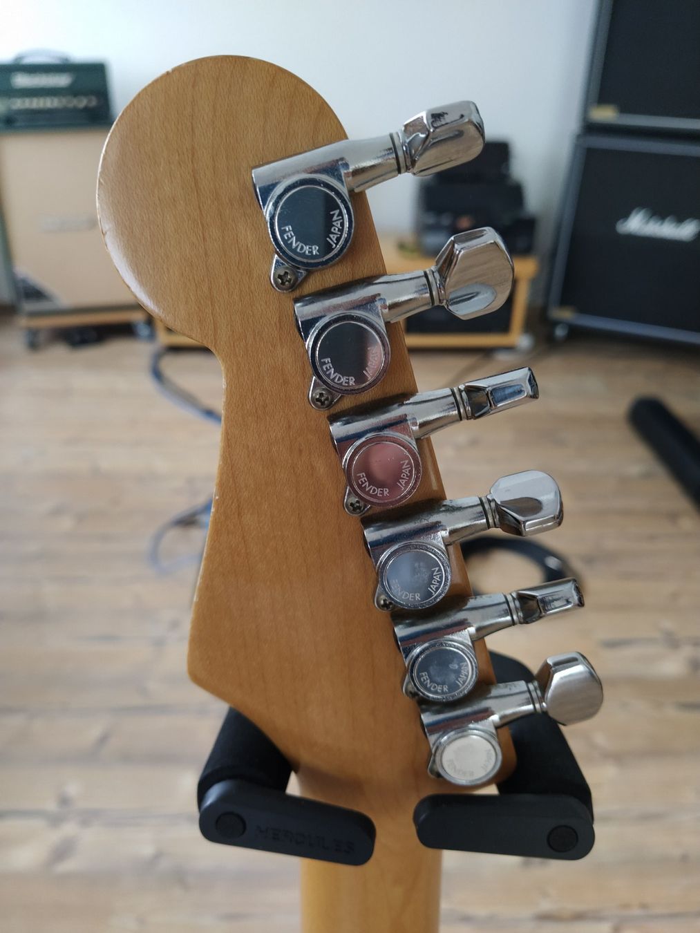 Fender Strumenti musicali: Fender Stratocaster MIJ – Usato da Alpthal venduto da N--K 4
