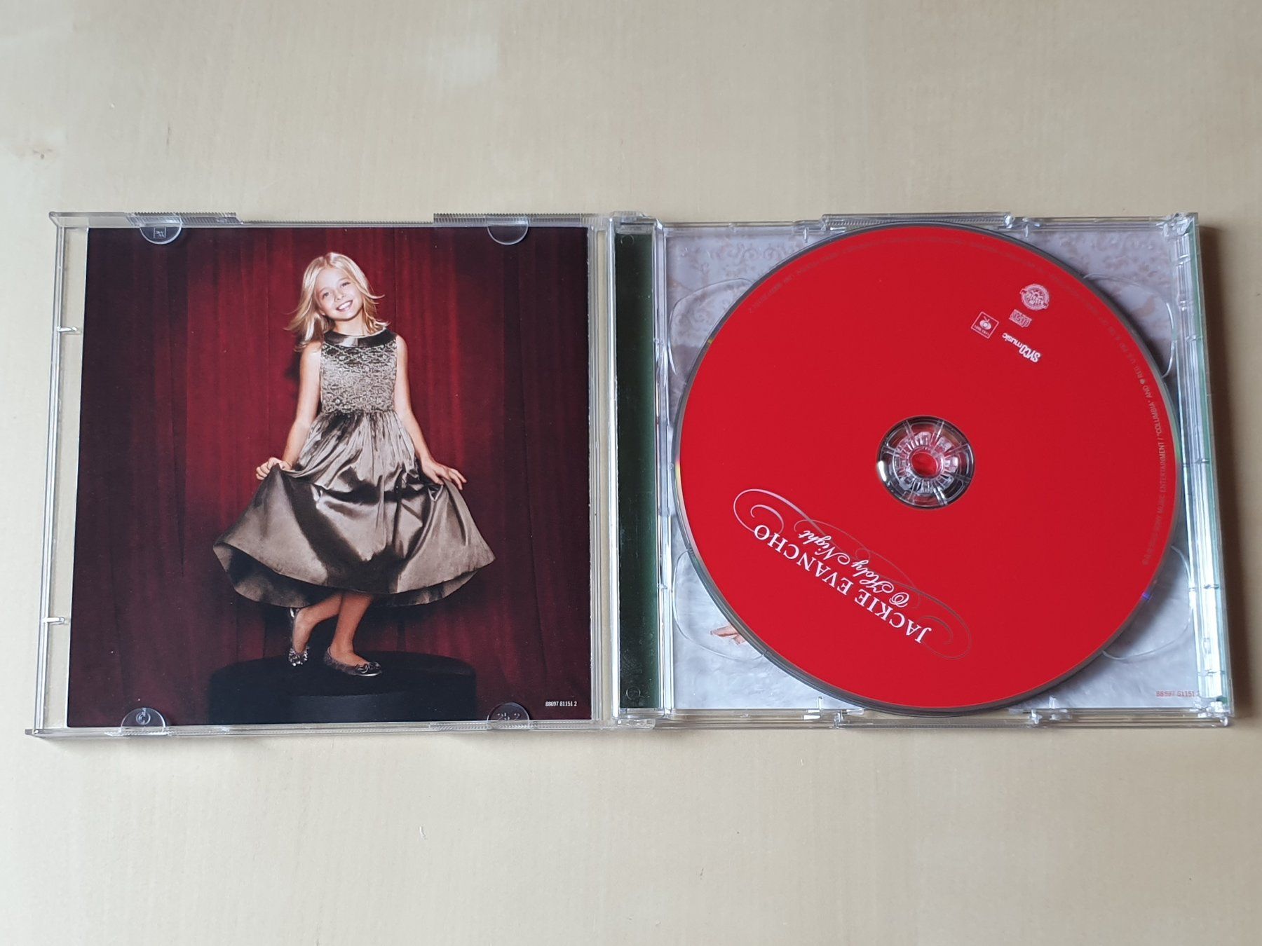 CDs: Jackie Evancho O Holy Night CD + DVD – Gebraucht aus Stansstad von collectorsshop 2