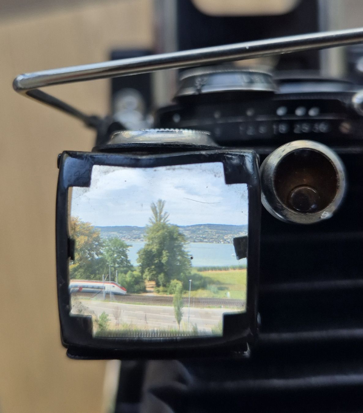 Fotocamera: Faltkamera Welta 9x12 Compur – Usato da Au ZH venduto da Nostronomo 3