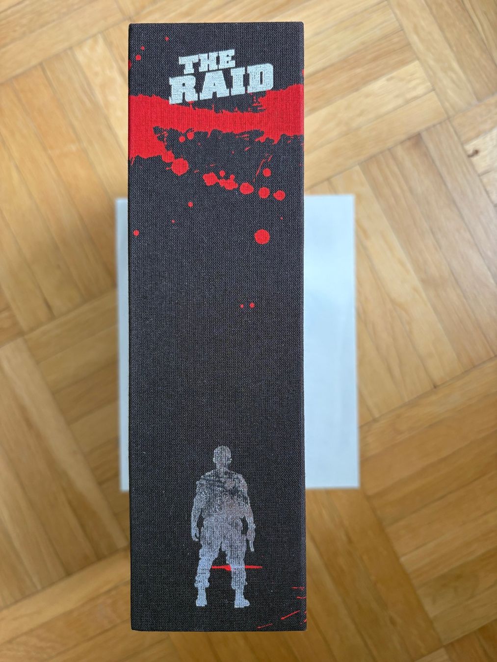 Tutti i DVDs: The Raid - Ultimate Edition - Blu-ray + DVD – Usato da Zürich venduto da Malcom 4