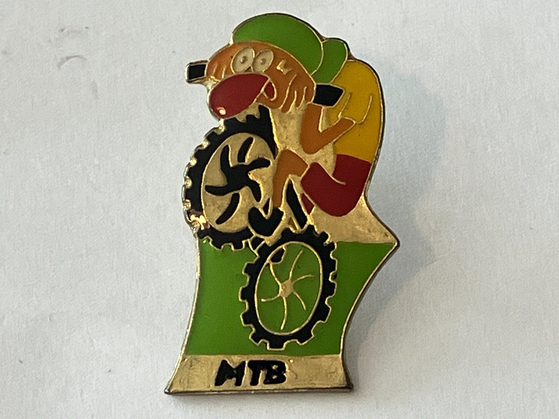 Placchette & Badge: 1 Pin MTB Fahrrad – Usato da Basel venduto da djwwpp