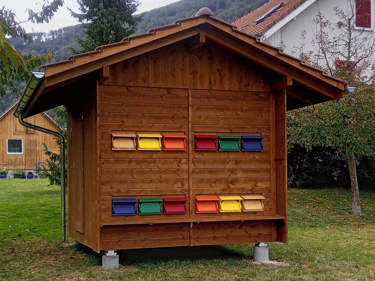 Bienenhäuser: Bienenhaus Drehfenster – Gebraucht aus Gampelen von Quinze5