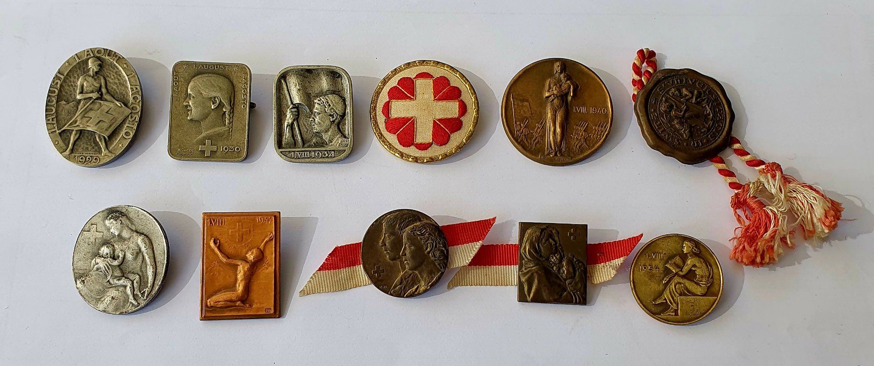 Placchette & Badge: 12 x1.August - Abzeichen – Usato da Egerkingen venduto da Acc1